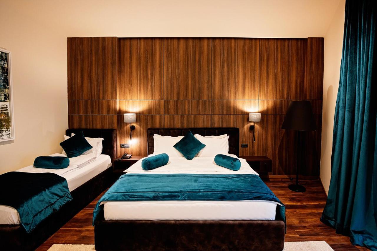 Premium Park Hotel พริเซรน ภายนอก รูปภาพ