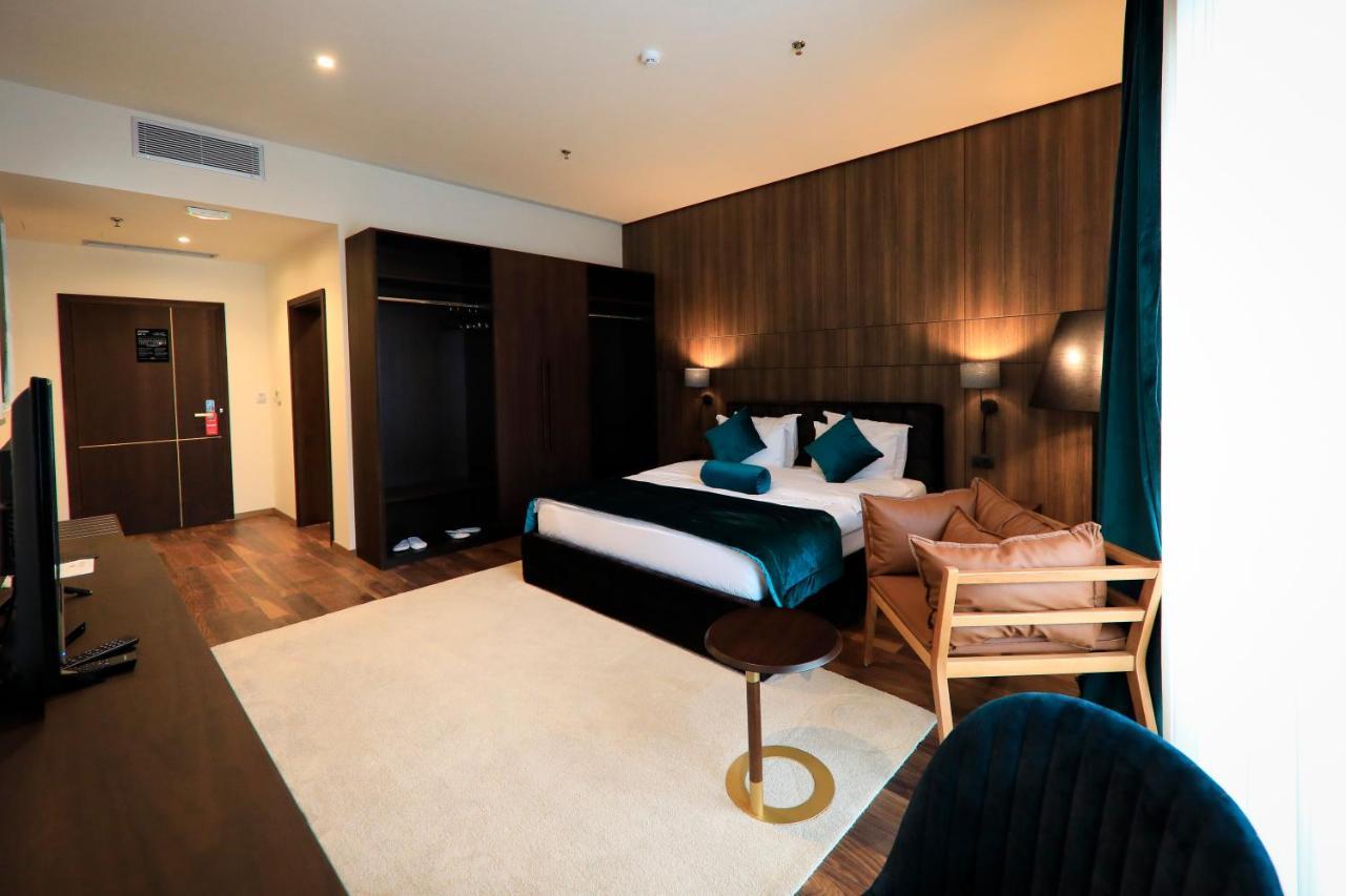Premium Park Hotel พริเซรน ภายนอก รูปภาพ