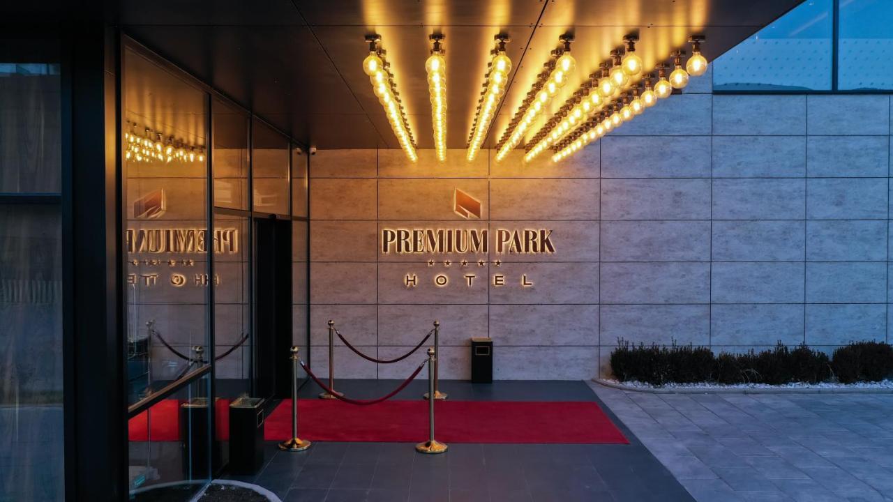 Premium Park Hotel พริเซรน ภายนอก รูปภาพ